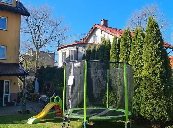 Dom Sabina Δωμάτια σε οικογενειακή κατοικία Krynica Morska